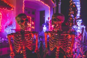 20 Ways To Celebrate Halloween This Spooky Season